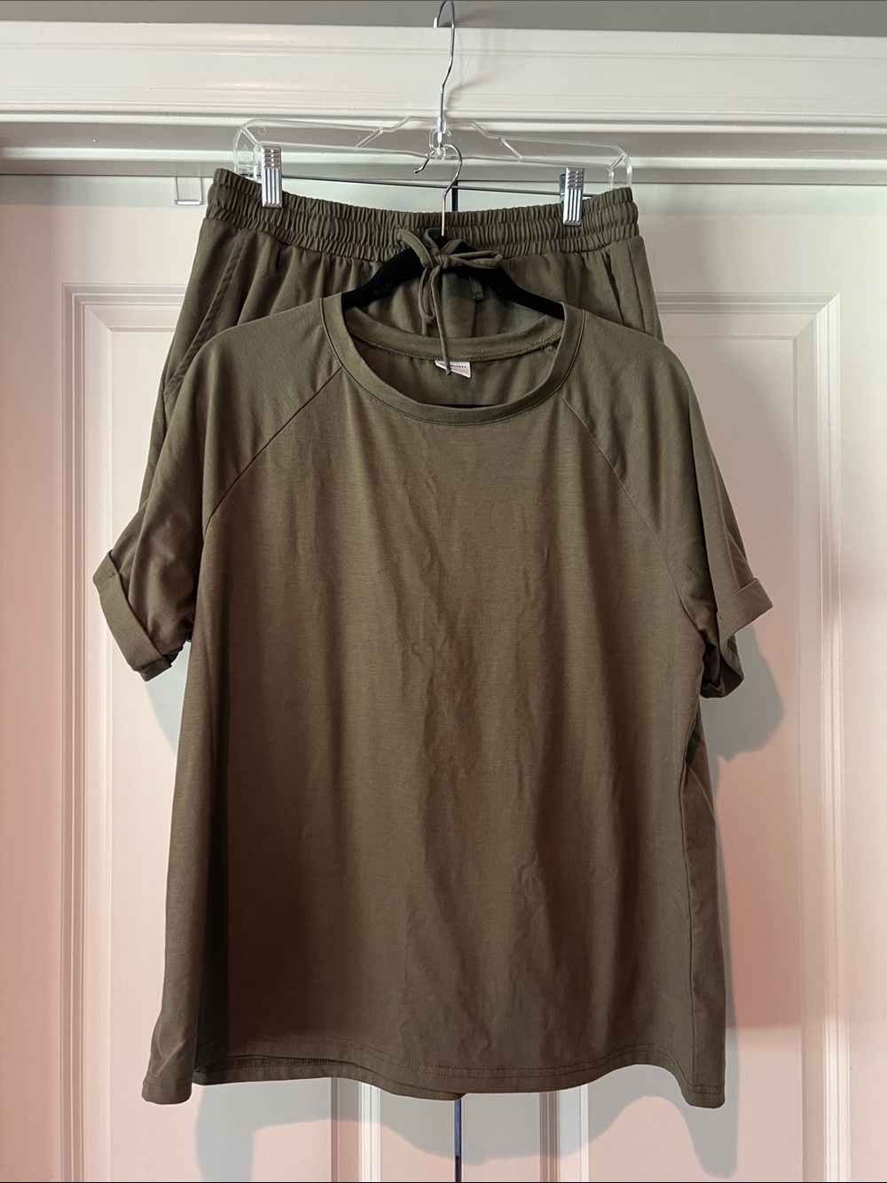 Olive Green Women's Casual Drawstring Shorts and Top Set